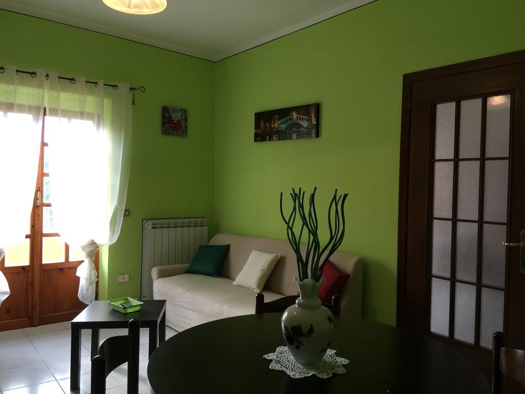 Il Porto Aparthotel Tuoro sul Trasimeno Exterior photo