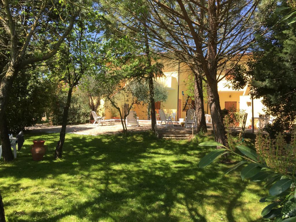 Il Porto Aparthotel Tuoro sul Trasimeno Exterior photo