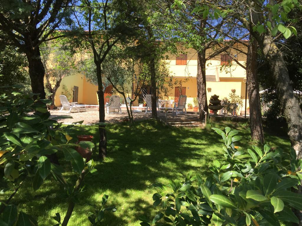 Il Porto Aparthotel Tuoro sul Trasimeno Exterior photo