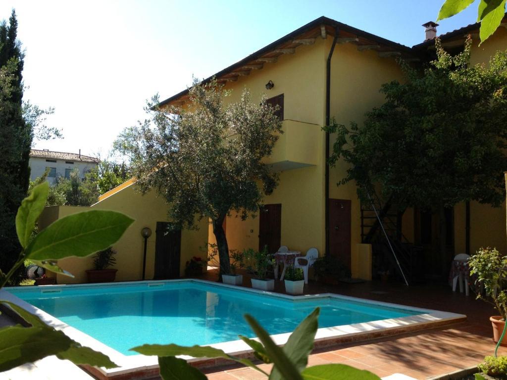 Il Porto Aparthotel Tuoro sul Trasimeno Exterior photo