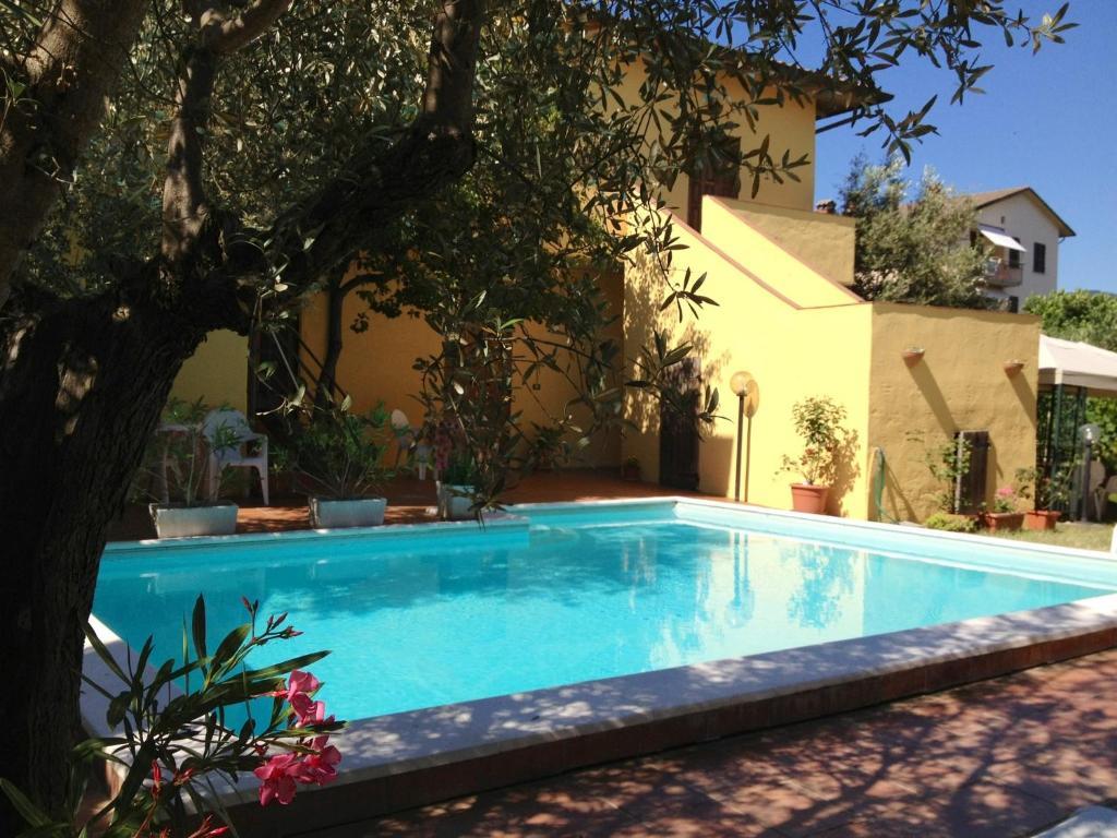 Il Porto Aparthotel Tuoro sul Trasimeno Exterior photo