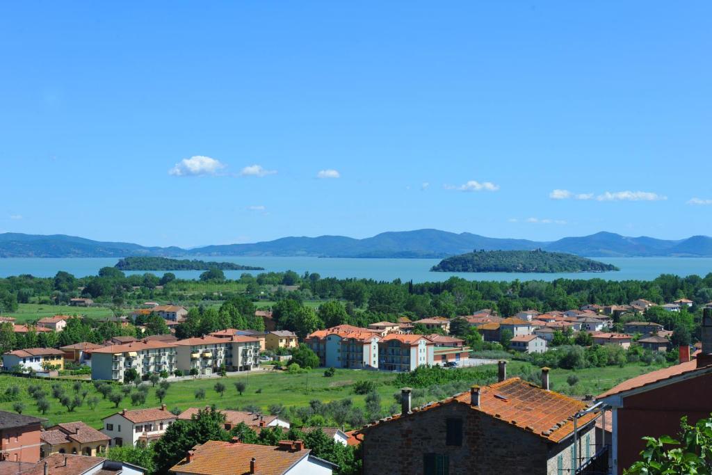 Il Porto Aparthotel Tuoro sul Trasimeno Exterior photo