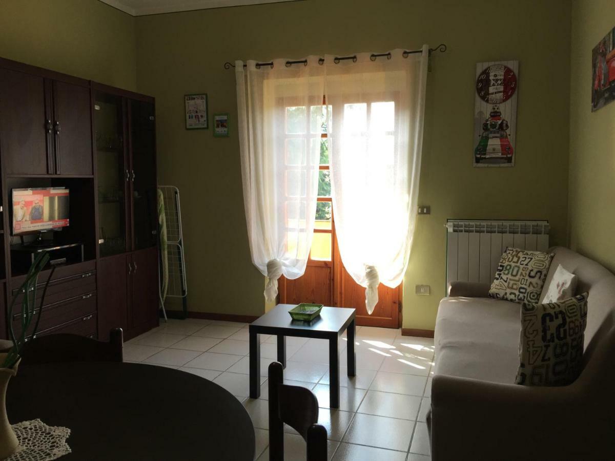 Il Porto Aparthotel Tuoro sul Trasimeno Exterior photo