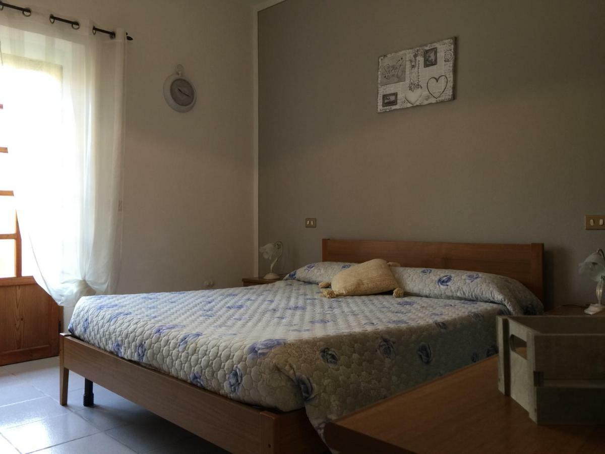 Il Porto Aparthotel Tuoro sul Trasimeno Exterior photo