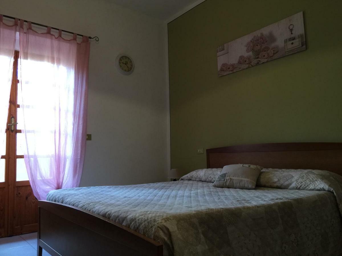 Il Porto Aparthotel Tuoro sul Trasimeno Exterior photo